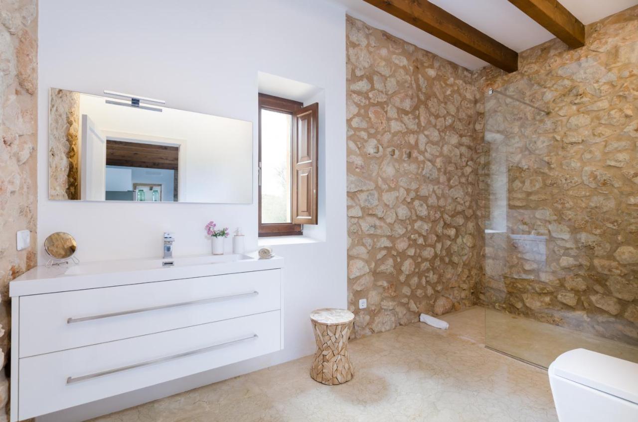 Yourhouse Sa Riba Feriehus *